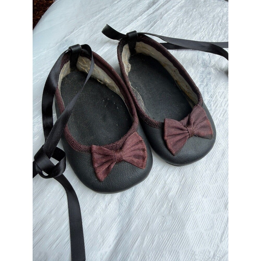Vintage Baby Shoes Black Burgundy Velvet Bows Ribbon Tie Antique Infant Shoes